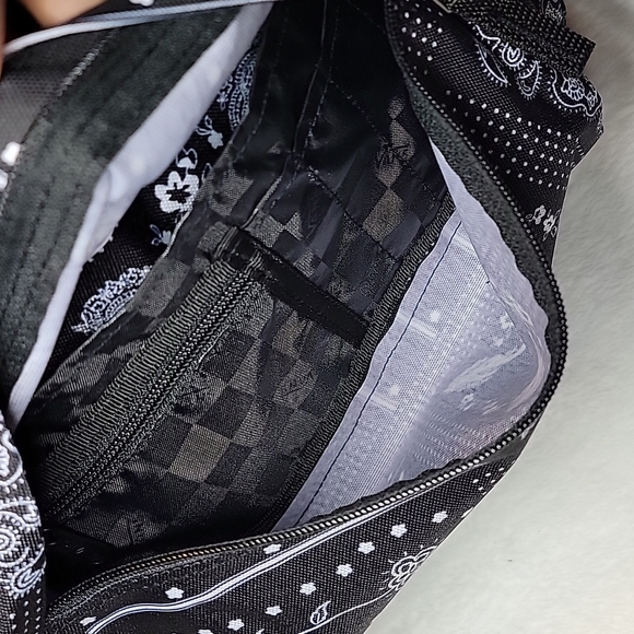 Vans Realm Backpack - Bandana Print - Picture 8 of 11